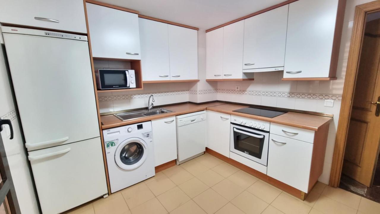 Apartamentos Zaragoza 3000 Екстериор снимка
